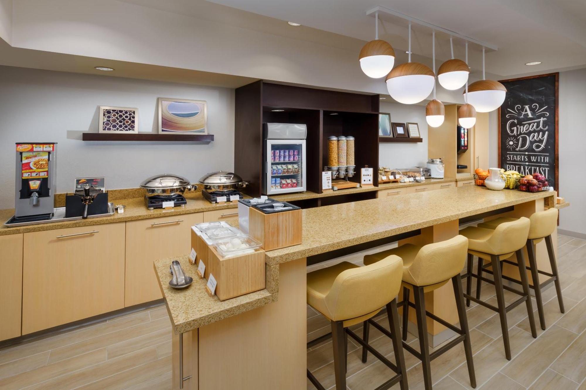 Hotel Towneplace Manchester-boston Regional Airport Manchester