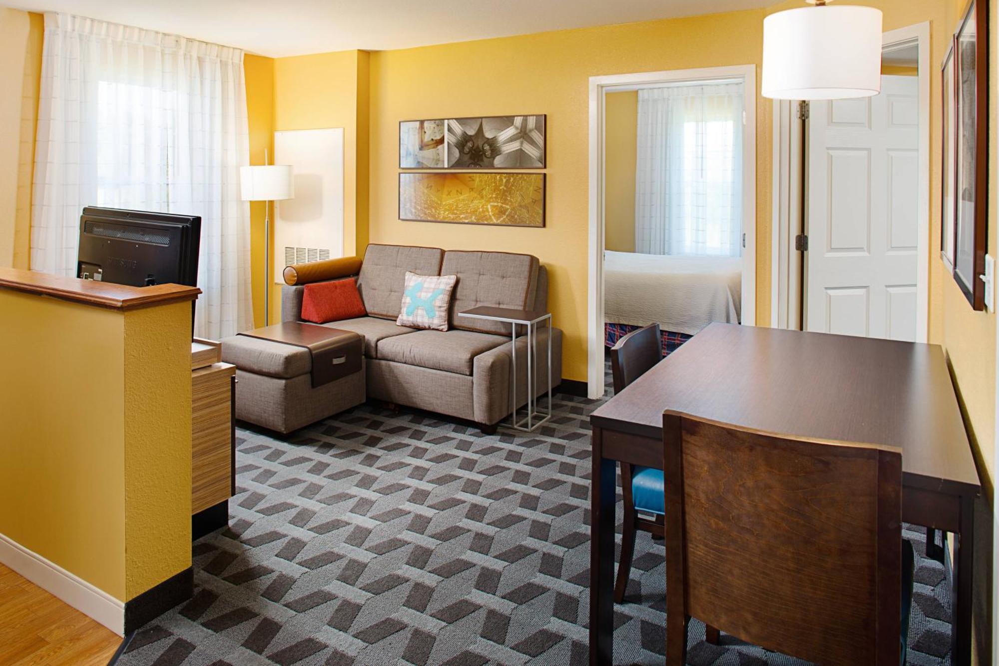 Hotel Towneplace Manchester-boston Regional Airport 3*